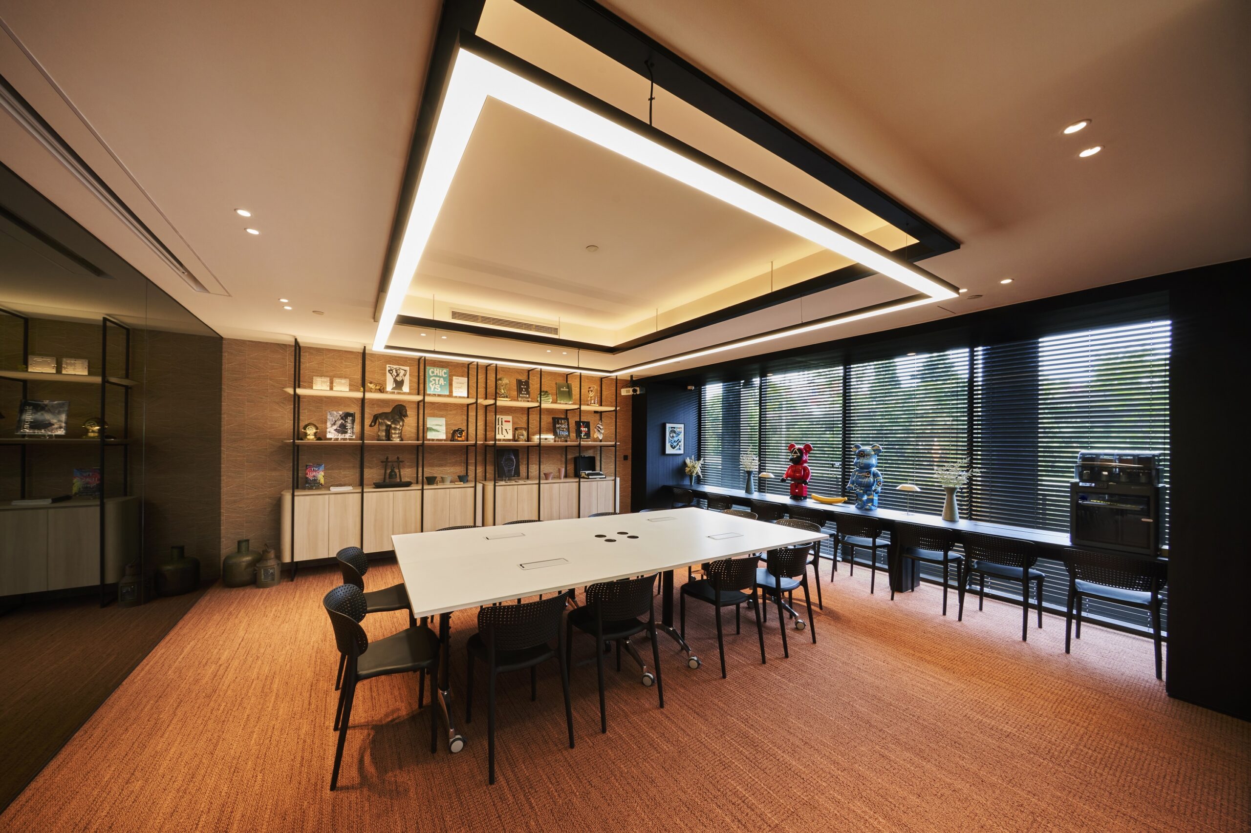 Meeting Room MBer260526 081 (1)